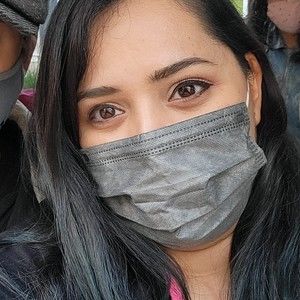 Meet your Posher, Ramona